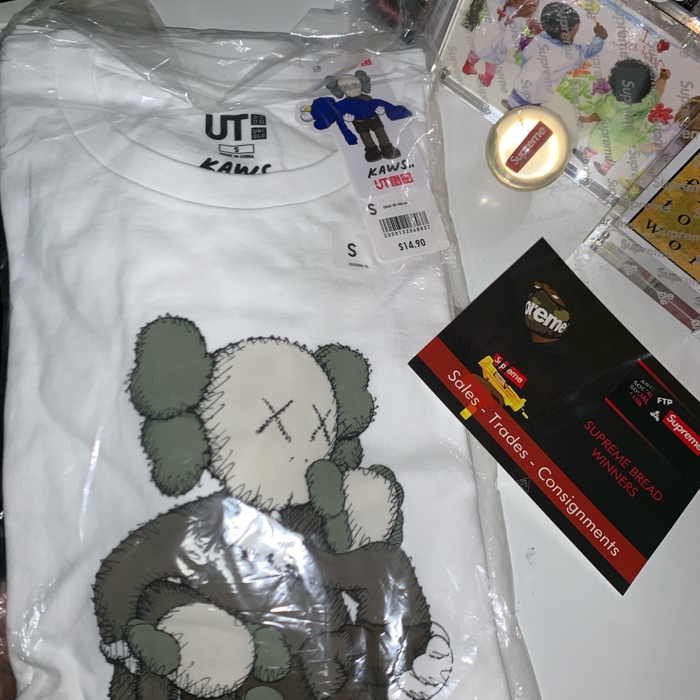 Kaws / Uniqlo Clean Slate Tee